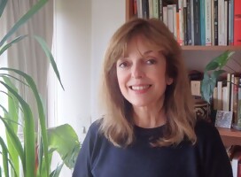 Con la historiadora Ana Ribeiro, aprendiendo a fondo  sobre la fecha patria