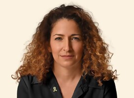 Mijal Uziyahu, en una foto anterior al regreso de los secuestrados Con Mijal Uziyahu, alcaldesa de Eshkol, la zona más afectada por la masacre