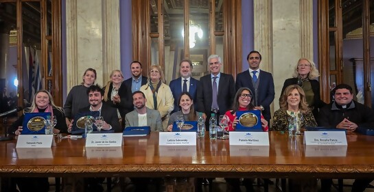 Del aula al Parlamento: Salir Adelante inspira a la educación pública