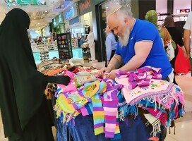 Una escena singular en el centro comercial junto al hospital Hadassah Ein Kerem en Jerusalem Contrastes que hacen de Israel un país ejemplar